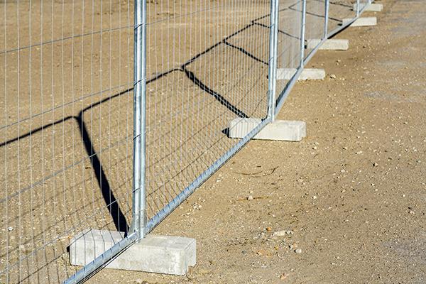 Fence Rental Wilmington workers